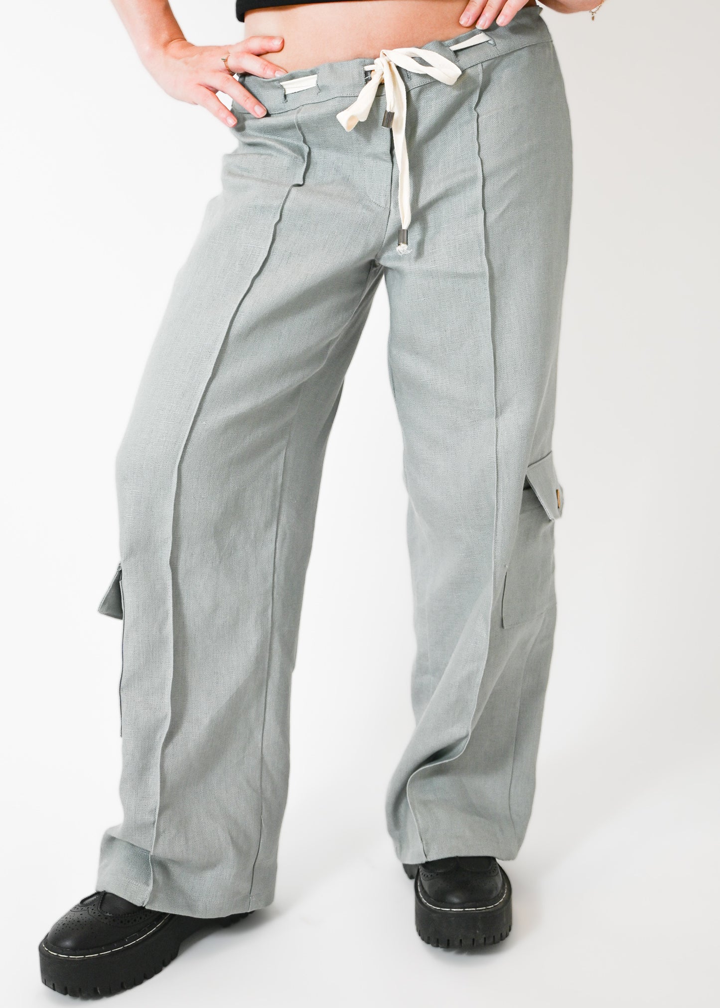 Siena's Slate Linen Cargo Pant