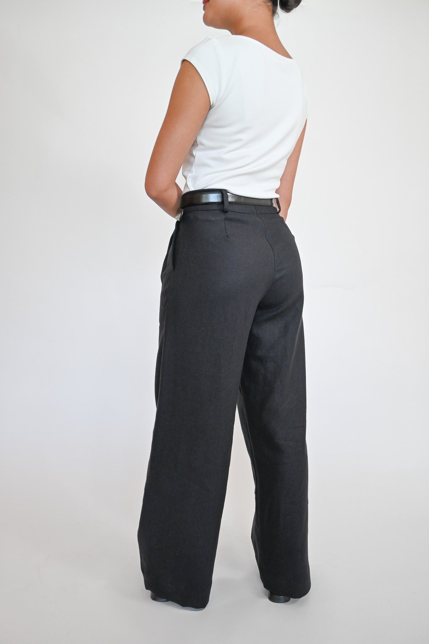The Acaso Perfect Fit Trouser in Black